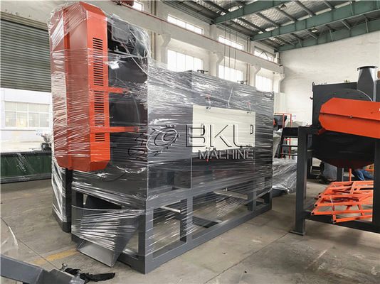 CE 500kg H  Plastic Waste Recycling Machine  Pet Bottle Washing Line